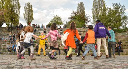 Der Mauerpark tanzt zum 13. Mal friedvoll in den Mai