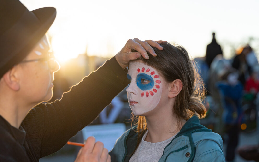 Der Mauerpark tanzt zum 17. Mal friedvoll in den Mai